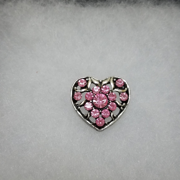 Silver Color Snap Jewelry Hearts All Around Pendant Necklace with 3 Snaps - Picture 6 of 7